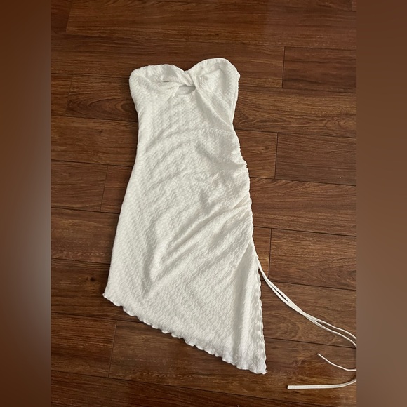 White Dress - Picture 4 of 5